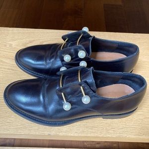 Black leather loafer